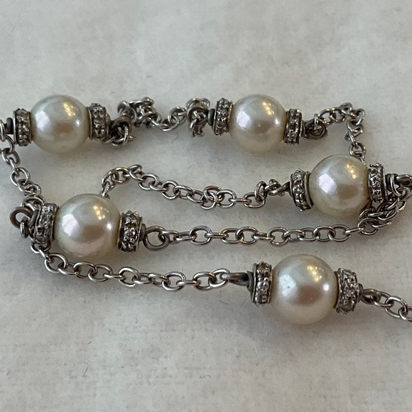 Tahitian Pearl Natural Diamond 18k White Gold 16 Diamond & Pearl Station 18k White Gold Necklace